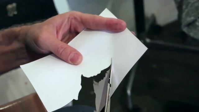 Silhouette artist; a master at paper cuts смотреть онлайн