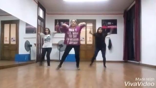 Waacking by Yezz - I all wanna do смотреть онлайн