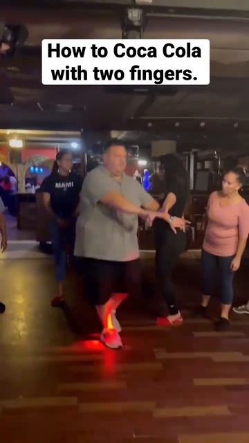Advanced Salsa Turn- Coca Cola with Two Fingers. смотреть онлайн