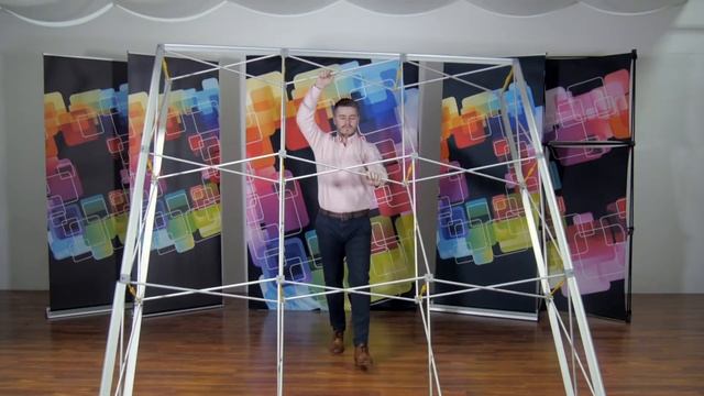 Embrace™ Lite Push-fit Tension Fabric Display