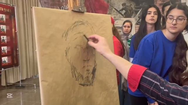 Мастер-класс, проведённый автором выставки, одним из лучших портретистов России Сергеем Марченко смотреть онлайн