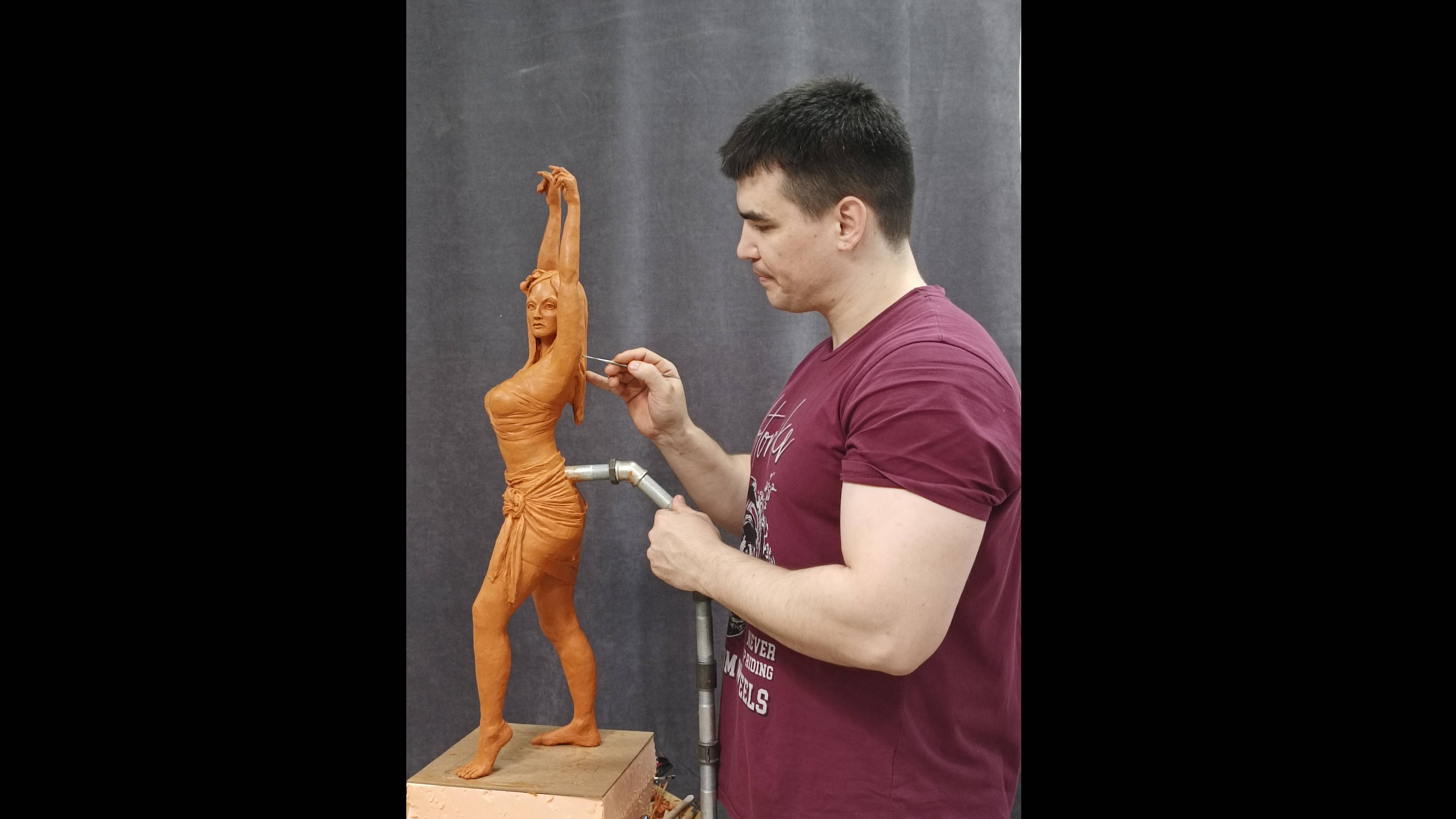 Скульптура танцовщицы