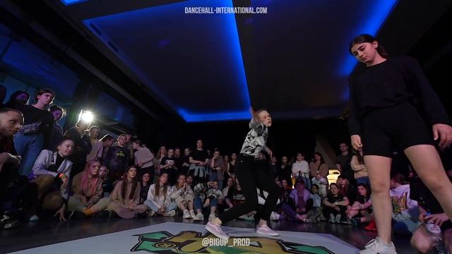 Dancehall International 2021 - Beginners Battle 1/8 final - Ius Karina VS Hansa Wazzup (Win) смотреть онлайн