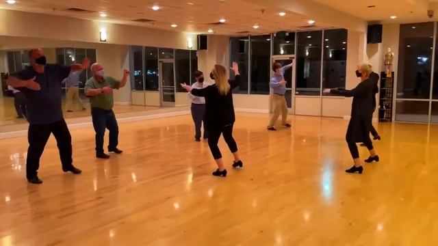 Group Dance Classes at Ultimate Ballroom Dance Studio смотреть онлайн