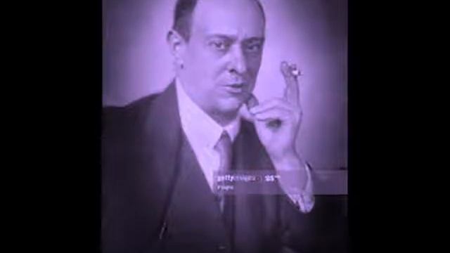 Schoenberg Six Little Piano Pieces Op 19 смотреть онлайн