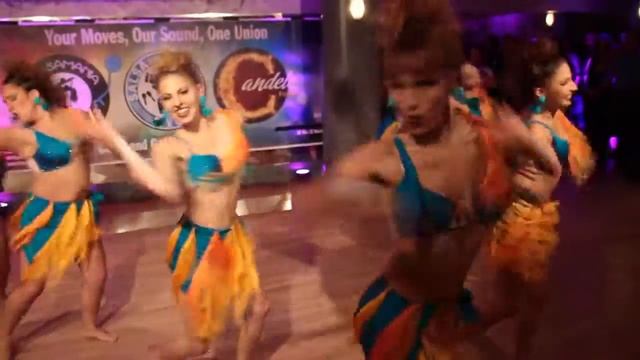 Vida Ashlé Dawson & HER Latin Fusion Dance Salsamania Saturdays смотреть онлайн