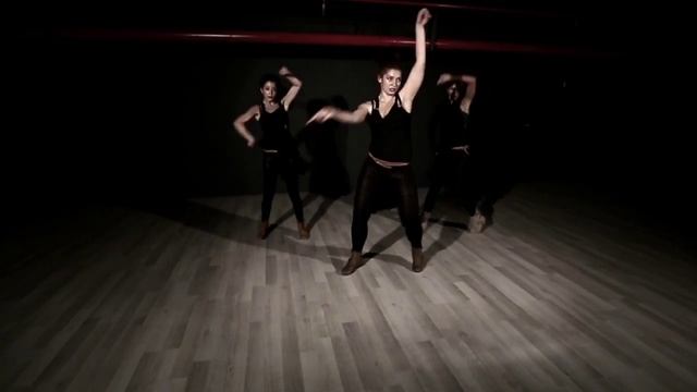 Waacking/Vogue Class With Ivayla Gergova 'AvA' - 'VS' DANCE