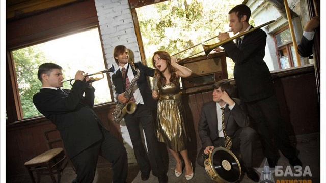 Jazz Dance Orchestra  The Show Must Go On.wmv