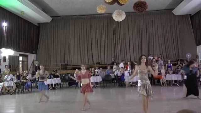 Copa de Oro 2018 - Solo Salsa Cubana Lady Style - Intermedios финал 1 - Ракурс 2 смотреть онлайн