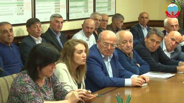 Вопросы текущей деятельности администрации обсудили на расширенном совещании