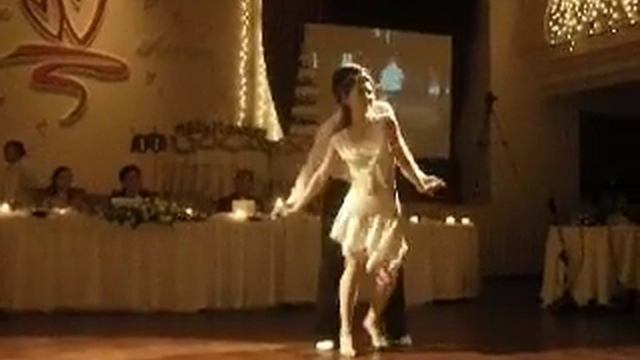 Bachata Performance from Salsa Chen смотреть онлайн