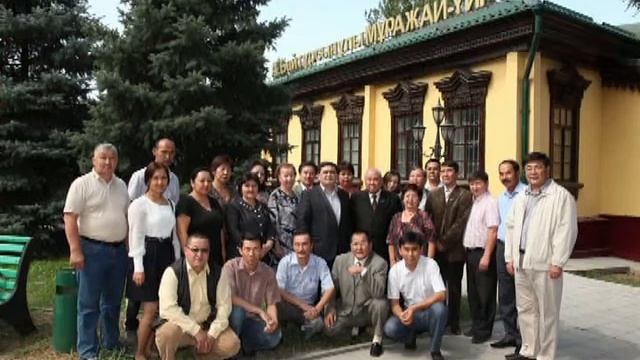 Қайрат Тама. "Ыстық сезім". Әні мен сөзі: Әнуарбек Әуелбеков смотреть онлайн