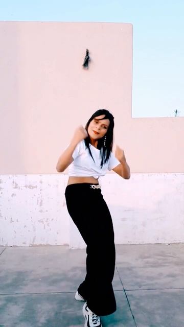 🥳🔥dum Dum  #shorts #short #like #viral #viralvideo #dance #dancereels #danceindia #dancer #dancers