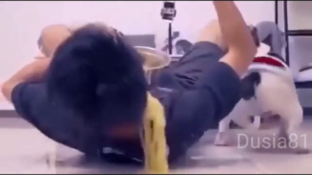 Ну что ж ты так неаккуратно, хозяин? смотреть онлайн