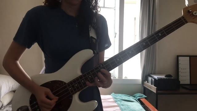 Red Hot Chili Peppers - Zephyr Song Bass Cover смотреть онлайн