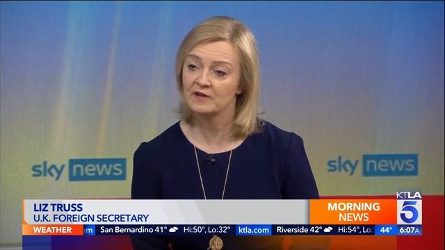 Russia evacuating its embassy in Ukraine as crisis escalates смотреть онлайн