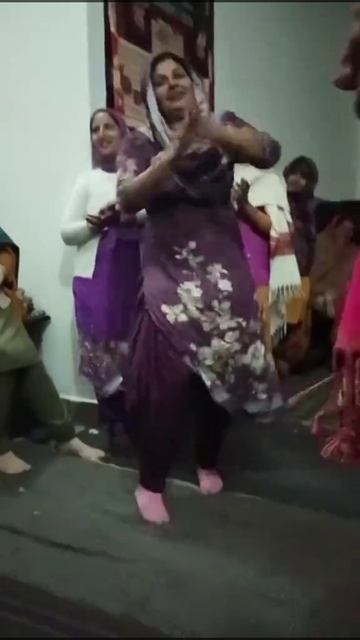 Auntie's Family Dance Party смотреть онлайн