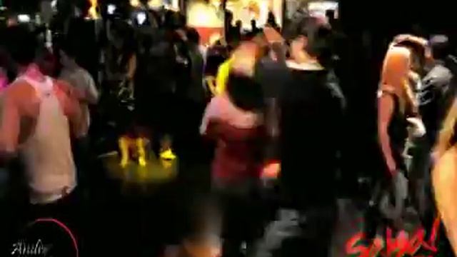 Zeu Azeredo at Bar Salsa ! in London - 1 смотреть онлайн