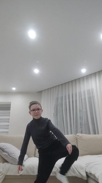 1000009924.mp4 смотреть онлайн