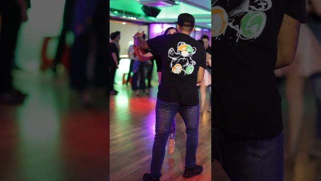 Maxi Y 34 Busan JJ Salsa Bachata Nihgt