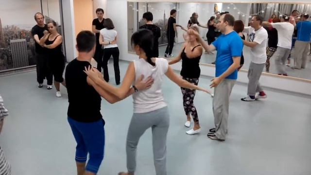 Mamboleo Dance Studio  Salsa On 2 11-10-2016