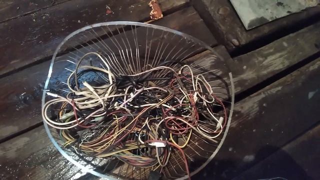 ЦЕЛЬ 50 КИЛО МЕДИ! ОБЖИГ ВСЕХ ПРОВОДОВ! ДОБЫВАЮ МЕДЬ! смотреть онлайн