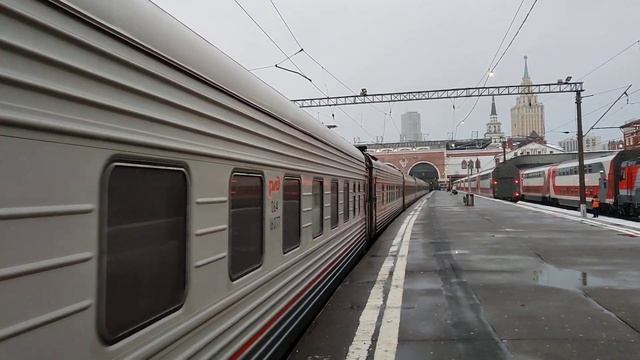 "Уходит в историю" Электровоз ЭП2К - 336 с поездом Москва - Тольятти смотреть онлайн