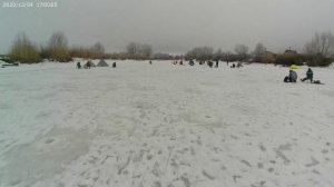 Зимняя ловля густеры на чёртика в глухозимье.