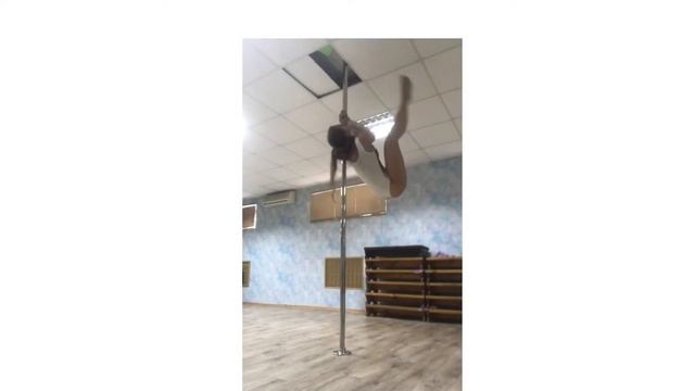 Pole Dance элемент Титаник