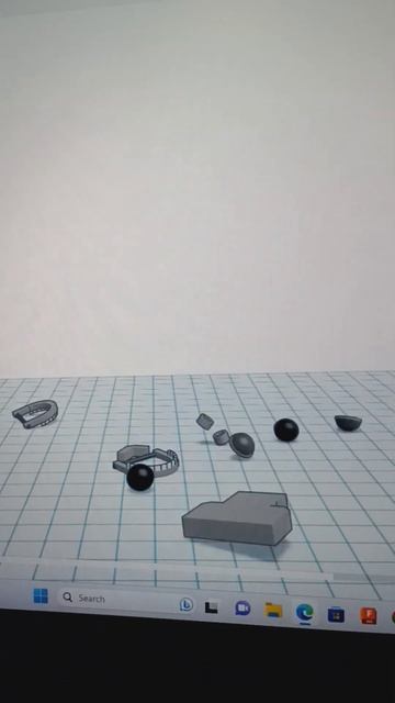 A small run on Tinlercads simulation labs смотреть онлайн