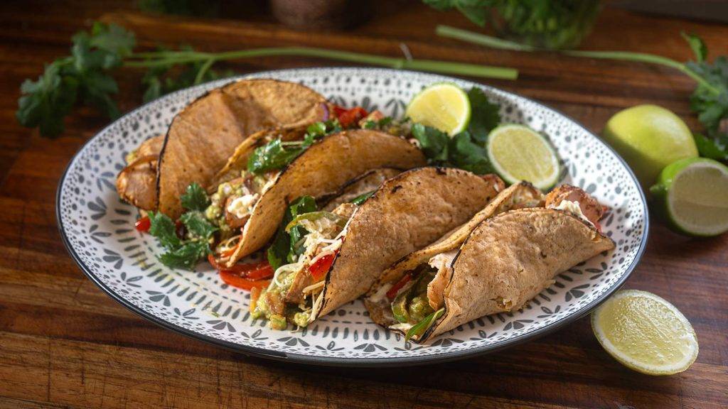 Тортилья (фахитас) с курицей смотреть онлайн