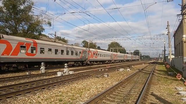 Встреча 2М62У-0222 и ТЭП70БС-211 с поездом №535 Анапа - Смоленск смотреть онлайн