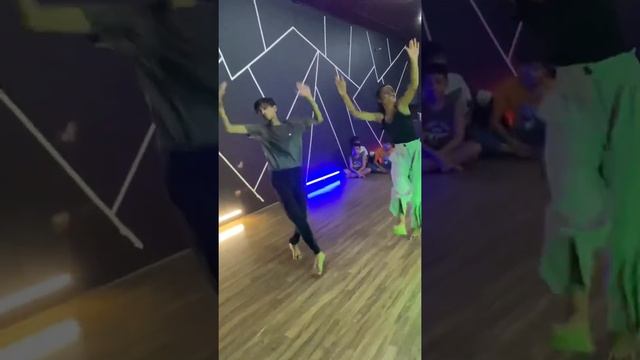 Hadippa - Dil Bole Hadippa | Nirwahan Saini Choreography смотреть онлайн