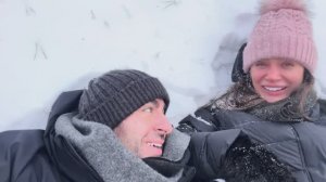 #10 Австралийка в сибирской деревне: доим корову, пробуем свежее молоко и моемся в русской бане