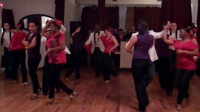 Toronto Dance Salsa Student Performance Class - Salsa Threesome Edition! смотреть онлайн
