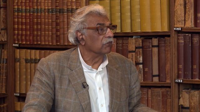 Tariq Ali | Full Address and Q&A | Oxford Union смотреть онлайн