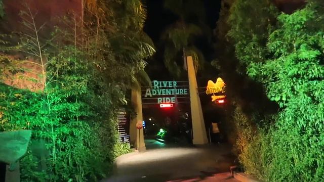 My Last Day In LA! UNIVERSAL STUDIOS! | Vlogmas Day #20 смотреть онлайн