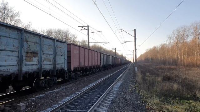 поезд 99 вагонов и любимый гудок у ВЛ10-1345 смотреть онлайн
