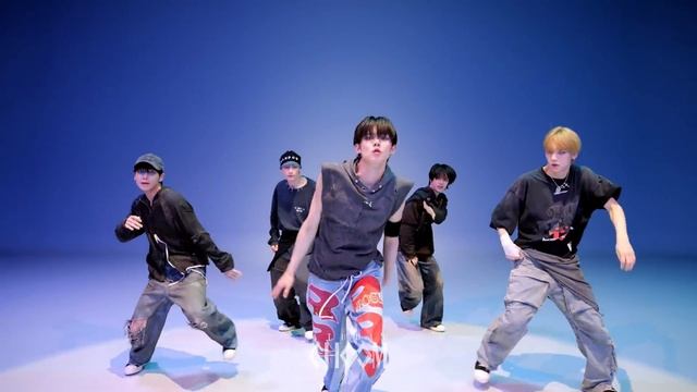 [BE ORIGINAL] TXT(투모로우바이투게더) 'Deja Vu' (4K) смотреть онлайн