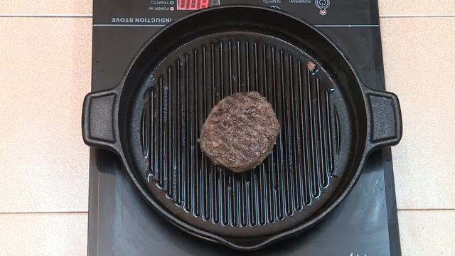 Ostrich Burger with Salsa смотреть онлайн