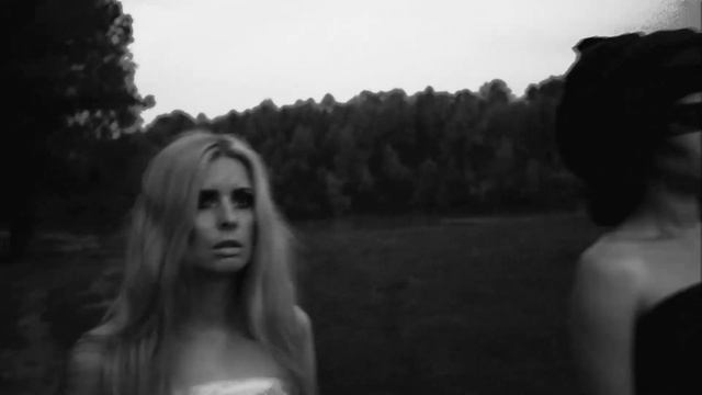 Marilyn Manson -- Cupid Carries a Gun смотреть онлайн