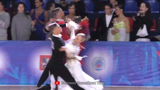 Viennese Waltz = Konstantin Savchenkov & Maria Guryeva = Moscow Championship 2024 Under 19 Ballroom смотреть онлайн