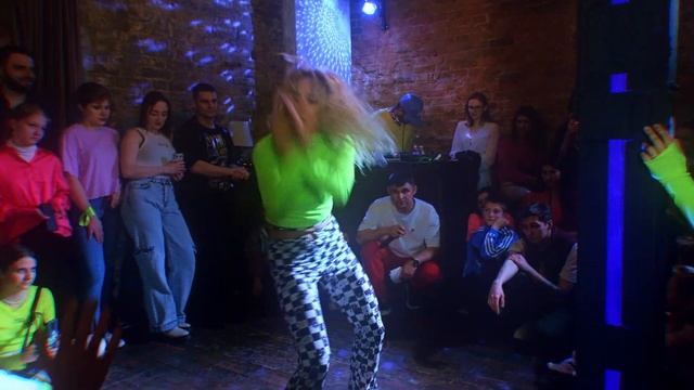LUME / ALL STYLES / Jane Vs Ира Шу / 1/8
