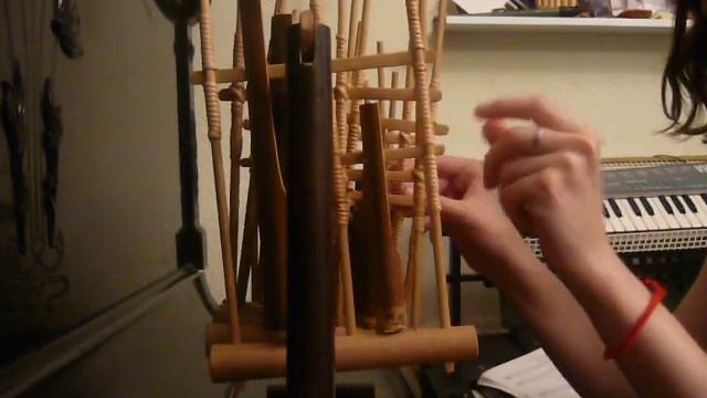 Яванская трещотка Анклунг смотреть онлайн