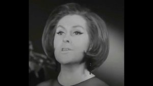 Капиталина Лазаренко, Мурад Садыков (музыка А. Зацепин, слова Л. Дербенёв) — Костёр на снегу