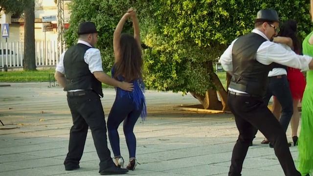 Sagesse Dance Academy Bachata and Salsa смотреть онлайн