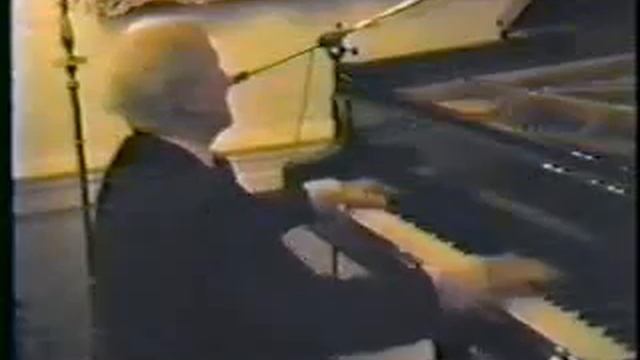 LISZT Concert Etude No 3 (Louis Kentner, pianist) смотреть онлайн