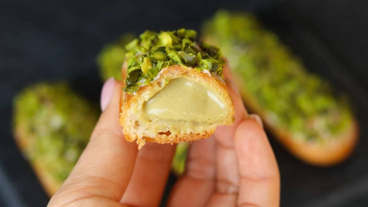 НЕВЕРОЯТНЫЕ ИЗУМРУДНЫЕ ЭКЛЕРЫ 💚РЕЦЕПТ ЗАВАРНЫХ ПИРОЖНЫХ