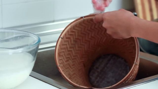 Como preparar Arroz Glutinoso | How to make sticky rice (ข้าวเหนียว) смотреть онлайн