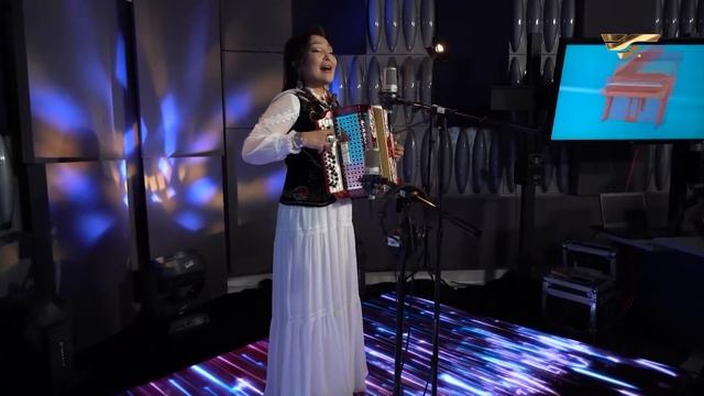 Клара Төленбаева – «Үш бақытым» смотреть онлайн